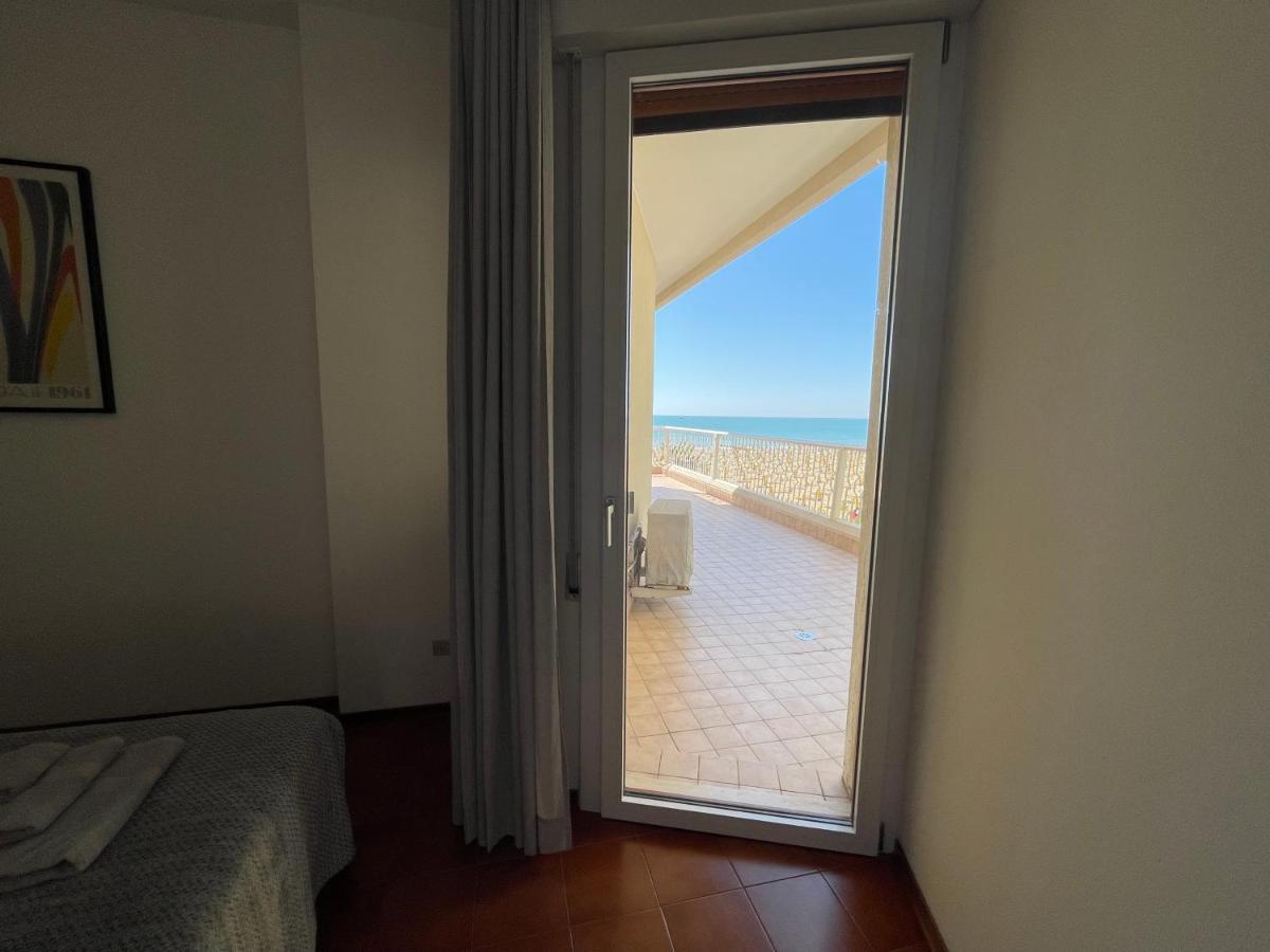 Fronte Mare-Residence Union 9 Лидо-ди-Езоло Экстерьер фото